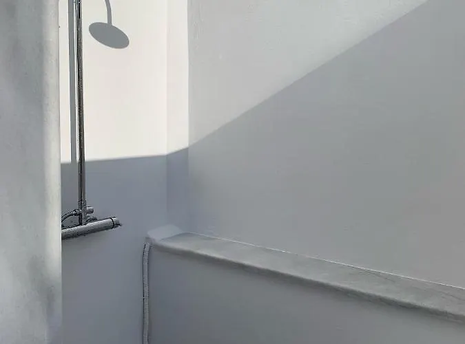 Sea Views - Marble Palace - 2 Floors Lejlighed Tínos