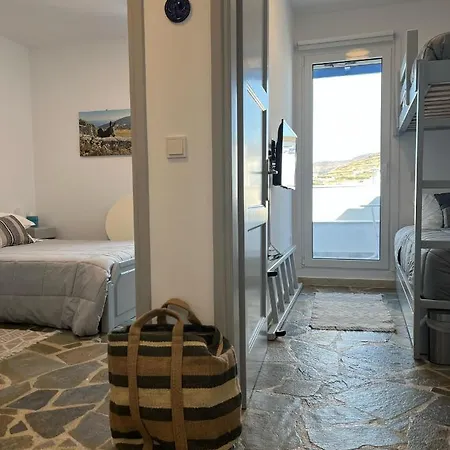 Sea Views - Marble Palace - 2 Floors Appartamento Tínos