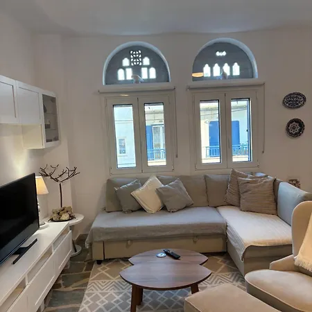 Sea Views - Marble Palace - 2 Floors Apartment Tínos